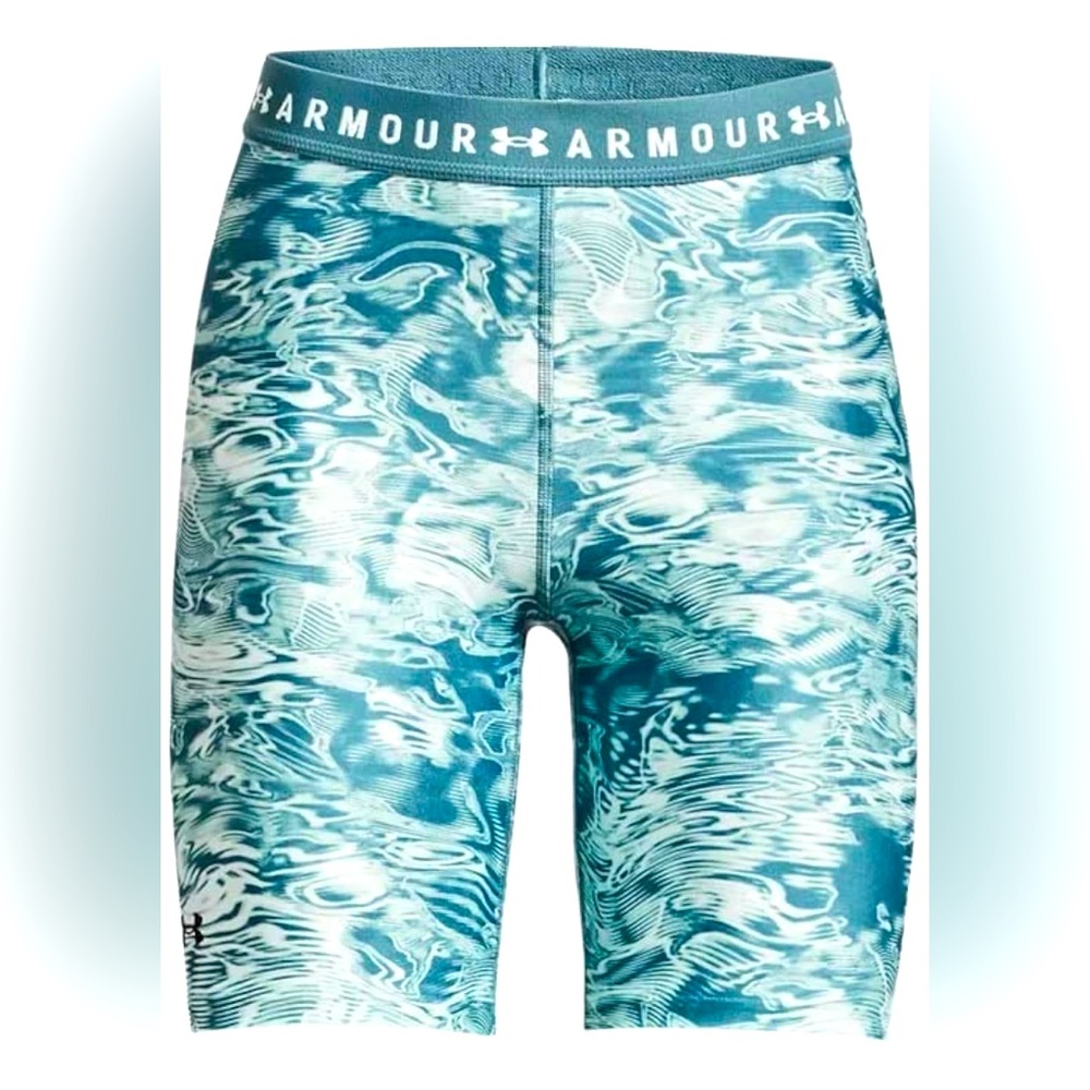 UNDER ARMOUR WOMEN'S HEAT GEAR BIKE SHORTS SIZE SMALL.